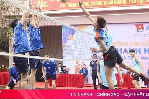Các địa phương Hà Tĩnh khai mạc giải bóng chuyền nam thanh niên
