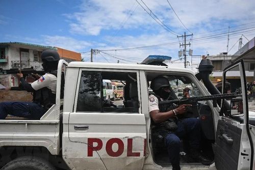 Mỹ viện trợ thêm 25 triệu USD cho Haiti, CH Dominicana lập kênh sơ tán