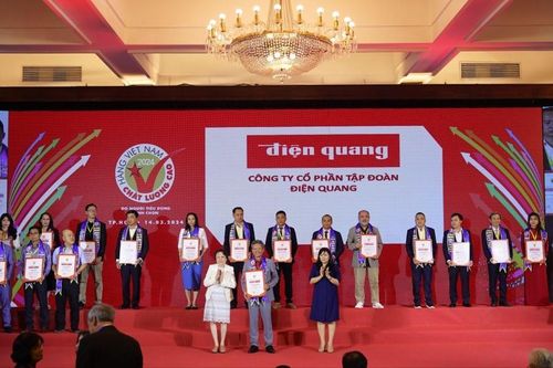 Điện Quang nhận danh hiệu 'Hàng Việt Nam chất lượng cao' liên tiếp 28 lần