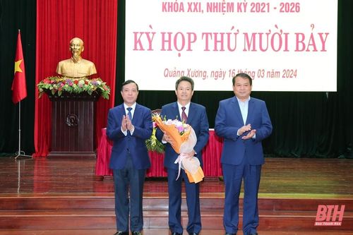 Phó Bí thư Thường trực Tỉnh ủy Lại Thế Nguyên dự Kỳ họp thứ 17, HĐND huyện Quảng Xương khóa XXI