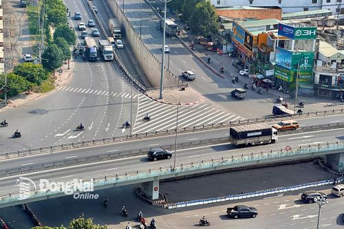 Chủ động phòng tránh tai nạn khi qua cầu vượt, hầm chui