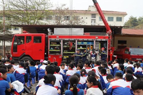 Tuyên truyền, trải nghiệm, thực hành chữa cháy và cứu nạn, cứu hộ trên địa bàn thành phố