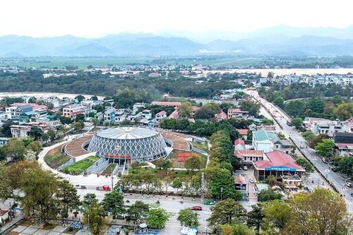 Hướng về Điện Biên Phủ Anh hùng