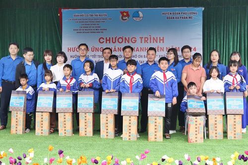 Nhiều hoạt động ý nghĩa hưởng ứng Tháng thanh niên năm 2024