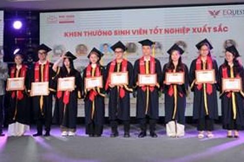 Đào tạo được liên kết chặt chẽ với thực tiễn và nhu cầu nhân lực