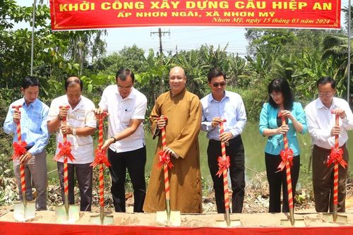 Chùa Lộc Dã (Q.8) khởi công xây dựng cầu Hiệp An