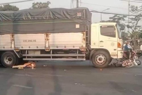 Ô tô tải tông xe máy ở TP.HCM, hai bà cụ tử vong