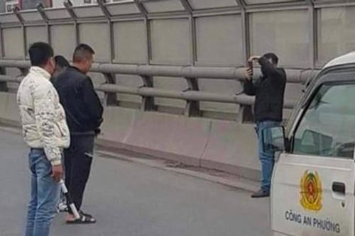'Nhìn cây sửa đất, nhìn con sửa mình'