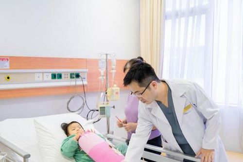 Trẻ mắc bệnh tim bẩm sinh không còn nỗi lo phải mở ngực, cưa xương ức