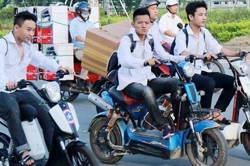 Đề xuất trẻ lái xe máy dưới 50CC, xe máy điện phải có GPLX hoặc chứng chỉ