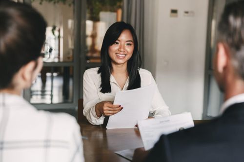 3 cụm từ làm mất thiện cảm khi phỏng vấn xin việc