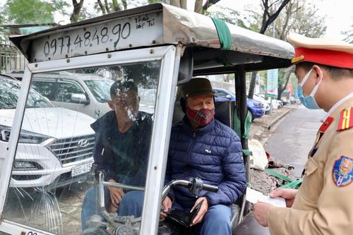 Mạnh tay xử lý xe 3 bánh tự chế, xe giả thương binh