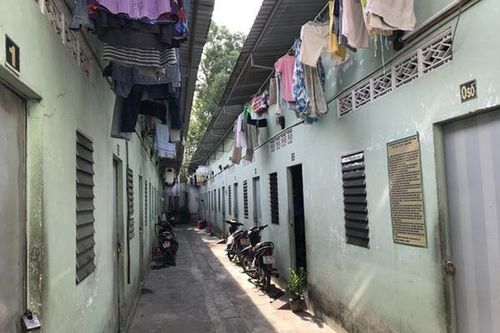 Lĩnh án tù vì trộm đôi dép