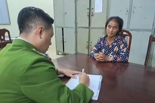 Nữ quái buôn hàng trắng 'sa lưới' sau 15 năm trốn nã