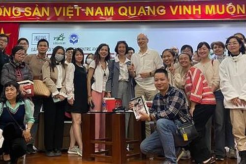 Nhà văn nổi tiếng Bernard Werber lần đầu có cuộc giao lưu với độc giả Việt Nam