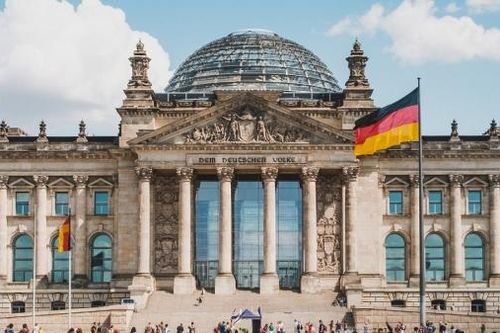Châu Âu 'chật vật' đáp ứng mục tiêu 2% GDP của NATO
