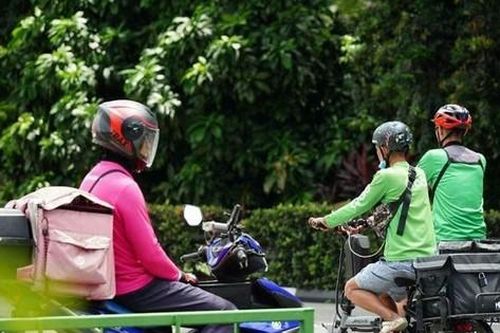 'Shipper' - nghề cạnh tranh quyết liệt ở Singapore