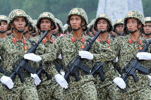 Kiến nghị sửa Luật Sĩ quan để bảo đảm quyền lợi tiền lương, nhà ở