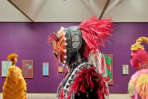 Rực rỡ sắc màu Triển lãm Biennale of Sydney - 'Mười nghìn Mặt Trời'