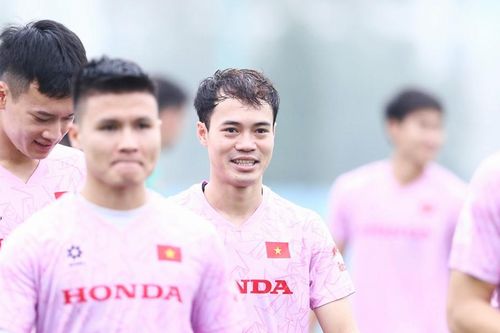 Văn Toàn, Tiến Linh, Hùng Dũng tự tin trước trận gặp Indonesia