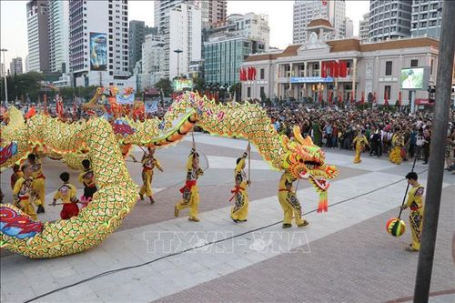 Nha Trang: Lễ hội Lân - Sư - Rồng đường phố
