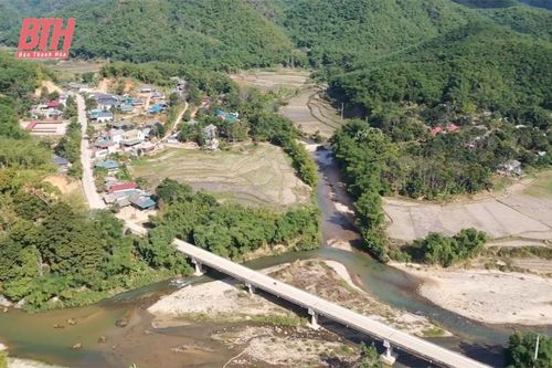 Xã biên giới Sơn Thủy vượt khó xây dựng nông thôn mới
