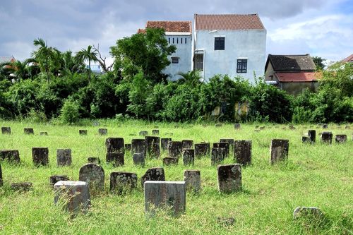 Hai ngôi miếu Vạn Thiện Đồng Quy