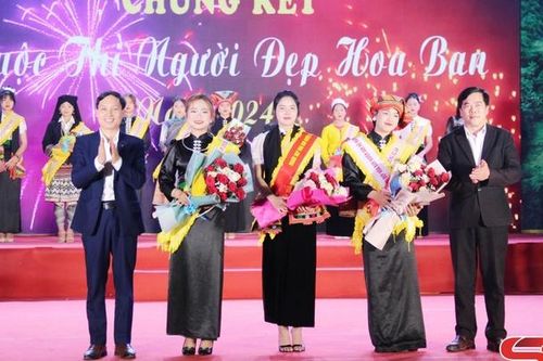 Lễ hội Hoa ban huyện Vân Hồ năm 2024: Hấp dẫn cuộc thi 'Người đẹp Hoa ban'