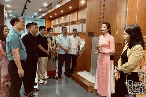 Đảng ủy Khối các cơ quan tỉnh Thái Nguyên trao đổi giải pháp, kinh nghiệm về xây dựng Đảng