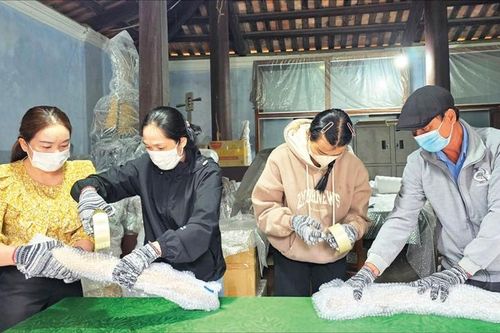 Di chuyển hàng ngàn hiện vật về nơi mới