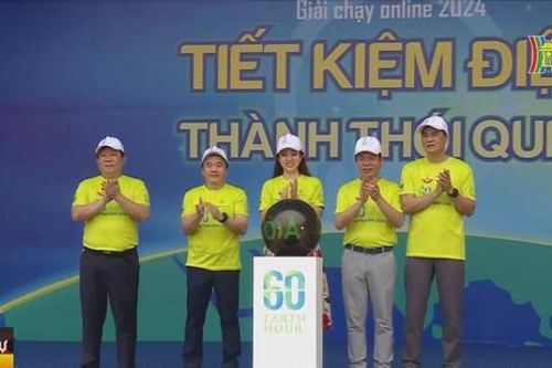 Hà Nội hưởng ứng Giờ Trái đất 2024