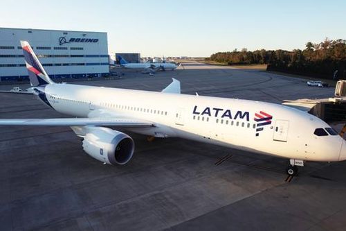 Boeing ra khuyến cáo sau sự cố máy bay rơi tự do