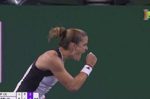 Maria Sakkari tái đấu Iga Swiatek ở chung kết Indian Wells