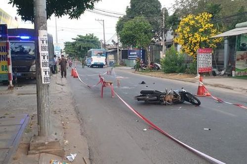 Thanh niên mượn xe bạn đi chơi, trên đường về trả thì bị tai nạn tử vong