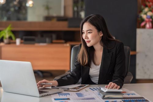 Có nên học ngành Kế toán?