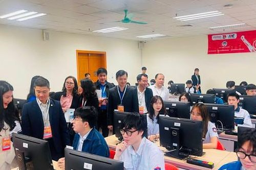 Hơn 2.000 thí sinh thi tin học văn phòng thế giới 2024