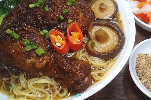 Bật mí công thức làm món mì gà tiềm thơm ngon bổ dưỡng