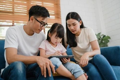 Cha mẹ giàu hay cha mẹ nghèo đều phải dạy con điều này nếu muốn trẻ có một tương lai tươi sáng