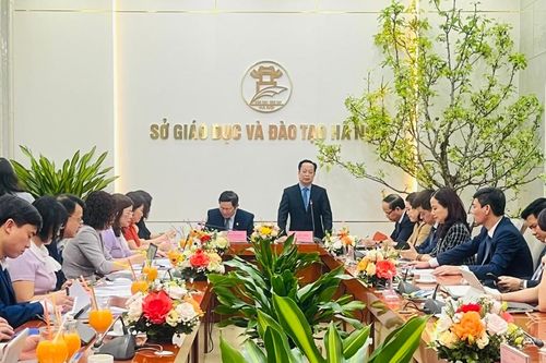 Giáo viên Hà Nội hỗ trợ dạy tiếng Anh trực tuyến cho học sinh Yên Bái