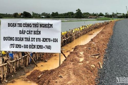 Mở rộng thí điểm sử dụng cát biển làm đường giao thông