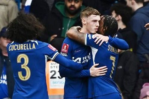 Chelsea nhọc nhằn vào bán kết FA Cup
