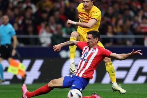 Lewandowski hóa người hùng, Barca đại thắng trên sân của Atletico