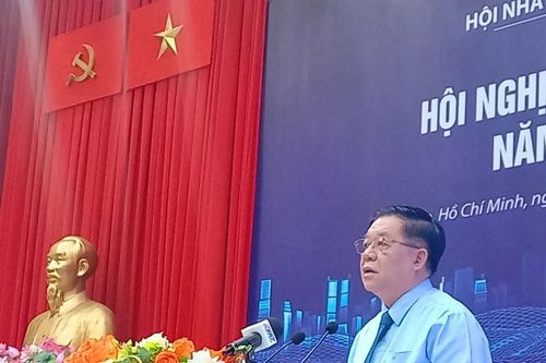 'Mỗi bài báo phải đúng đường lối, pháp luật, đúng nguyện vọng người dân'