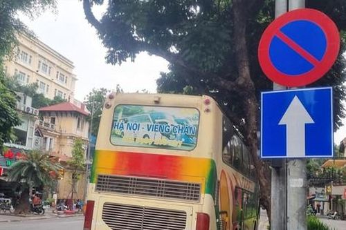 Hà Nội: Vì sao tang vật vụ án hình sự lại để trên phố lớn gần một năm?