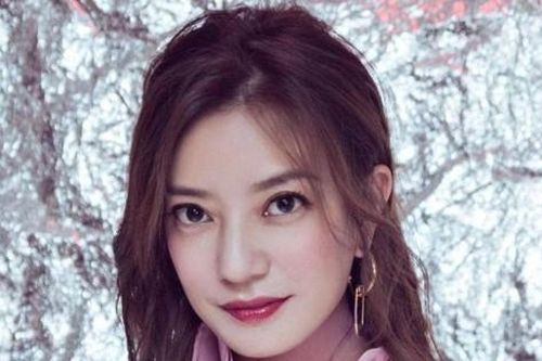 Dấu hiệu Triệu Vy được gỡ phong sát
