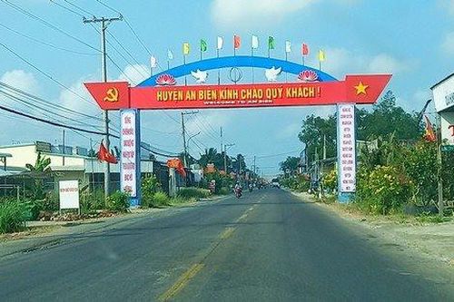 Tỉnh Kiên Giang công bố huyện thứ 7 đạt chuẩn nông thôn mới