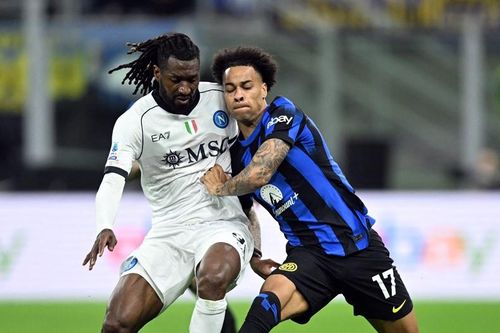 Inter Milan chia điểm nghẹt thở với Napoli