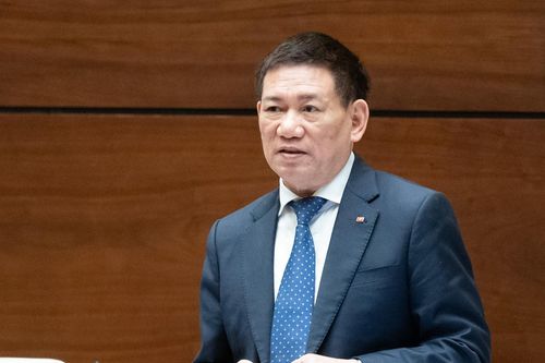 Bộ trưởng Tài chính: Có hợp đồng bảo hiểm dài hàng chục trang, sơ hở thông tin