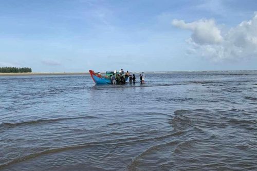 Phát hiện thi thể ngư dân mất tích 9 ngày trên biển