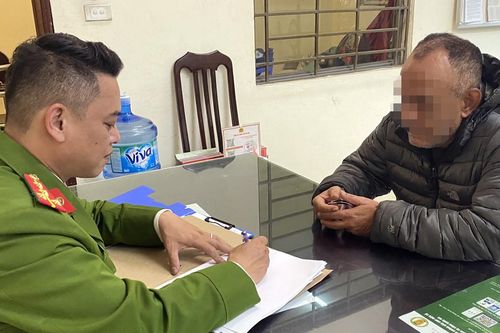Tạm giữ hình sự 2 người nước ngoài giả danh Interpol chiếm đoạt tài sản